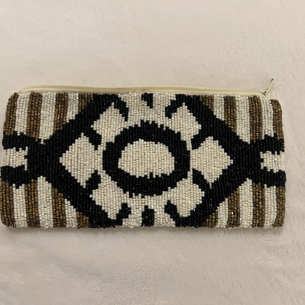 🩷 Moyna Evening Clutch /
Pouch beaded bag💚